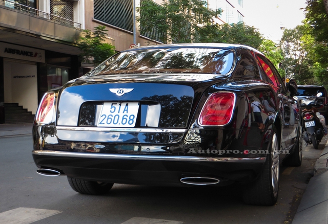 
Tại thị trường Việt Nam, Bentley Mulsanne có giá vào khoảng 13 tỷ Đồng.
