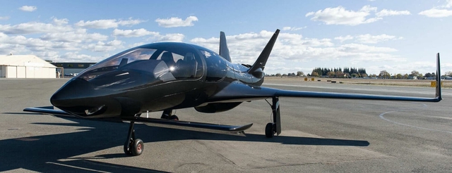 
Theo triết lý của David Loury - giám đốc điều hành của Cobalt - thì chiếc Valkyrie của ông vượt qua giới hạn là một chiếc phi cơ cá nhân thông thường. Nó hướng tới những hành khách có yêu cầu cao về thiết kế, sang trọng và những hàm chứa công nghệ bên trong.
