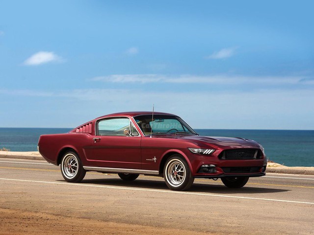 
Ford Mustang có đầu của thế hệ thứ 6 nhưng đuôi là của thế hệ đầu tiên.
