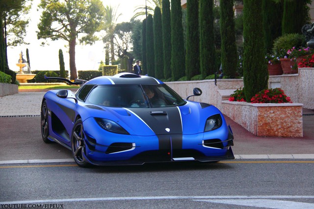 Chiếc siêu xe Koenigsegg One:1 còn lại tại Monaco.