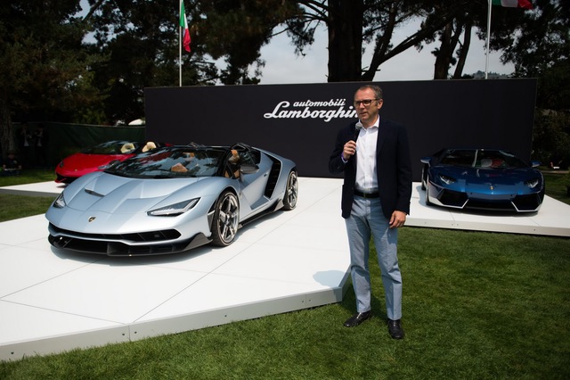 
Tại lễ hội, đại diện Lamborghini cho biết 20 chiếc Lamborghini Centenario mui trần đều đã được đặt hàng với mức giá khoảng 2 triệu USD (đã bao gồm thuế).
