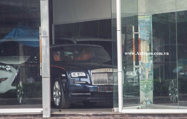 
Rolls-Royce Dawn 25 tỷ Đồng - Quà biếu của doanh nghiệp Hải Phòng.
