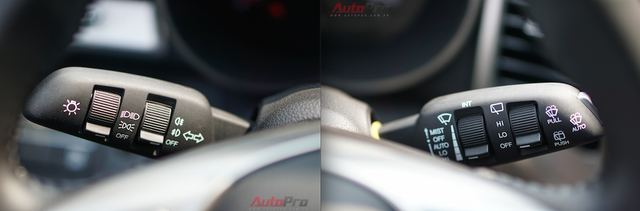 Và đặc biệt là chức năng chỉnh tay ga hành trình (cruise control), giúp người lái nhàn nhã khi di chuyển trên cao tốc. Tính năng cruise control vẫn thường thấy trên các dòng xe cỡ lớn hoặc hạng sang, do đó khi áp dụng trên SsangYong Tivoli đã giúp mẫu xe này nâng tầm hơn so với các đối thủ trong phân khúc SUV cỡ nhỏ.