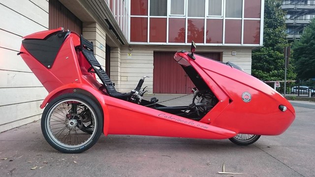 
Velomobile phiên bản mui trần
