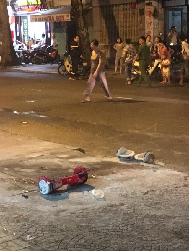 Vụ phát nổ của xe điện cân bằng gây hoảng loạn cho nhiều người dân. Ảnh: Riry Nguyen.