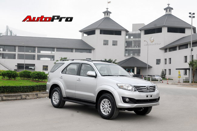 Used 2012 TOYOTA FORTUNER for Sale BG867702  BE FORWARD