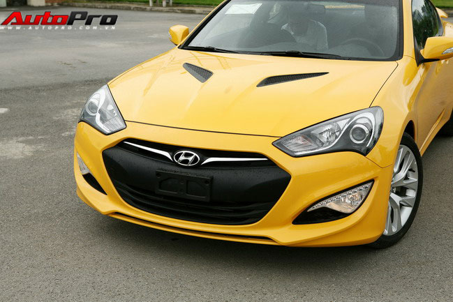 Lột xác Hyundai Genesis từ trong ra ngoài dân chơi Việt bán lại xe với  giá rẻ ngang Grand i10 sedan
