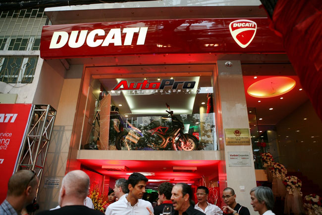 Dàn chiến mã Ducati tụ tập cuối tuần tại Hà Nội
