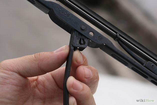 629px-Change-the-Wiper-Blades-on-Your-Car-Step-5-cb673.jpg