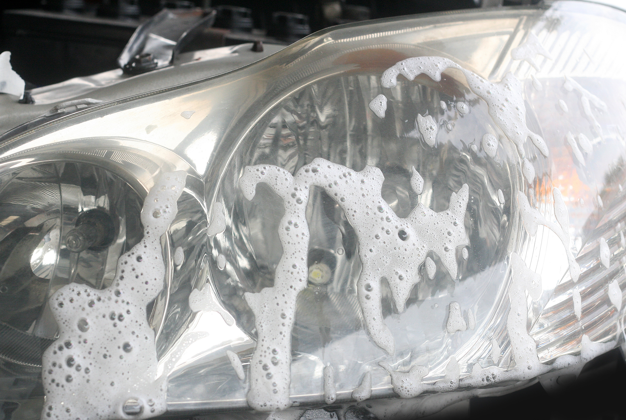 Repair-Oxidized-Cloudy-Headlights-with-a-Headlight-Cleaner-Step-8Bullet3-353db.jpg