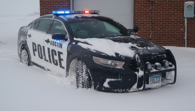 Ford Police Interceptor - Xe cảnh sát tiết kiệm nhiên liệu nhất  4