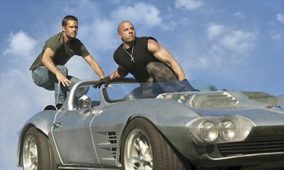 Danh sách 10 mẫu xe ấn tượng nhất trong loạt phim "Fast and Furious" 4