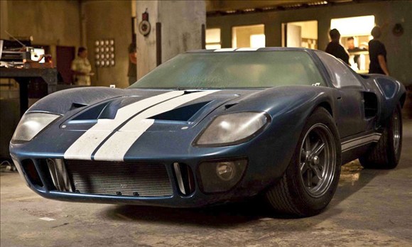 Danh sách 10 mẫu xe ấn tượng nhất trong loạt phim "Fast and Furious" 5