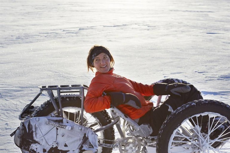 Nữ thám hiểm đạp xe 3 bánh đến Nam Cực 1