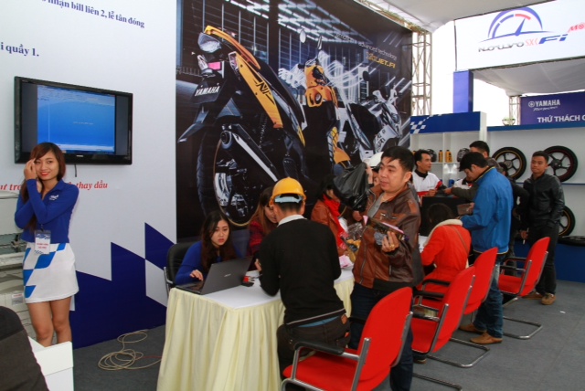 Exciter ba miền tụ hội, Yamaha Việt Nam tặng lốp cỡ lớn cho Nouvo 8
