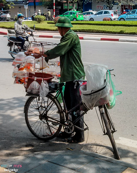 Những hình ảnh về xe máy ở Việt Nam khiến người nước ngoài kinh ngạc 22
