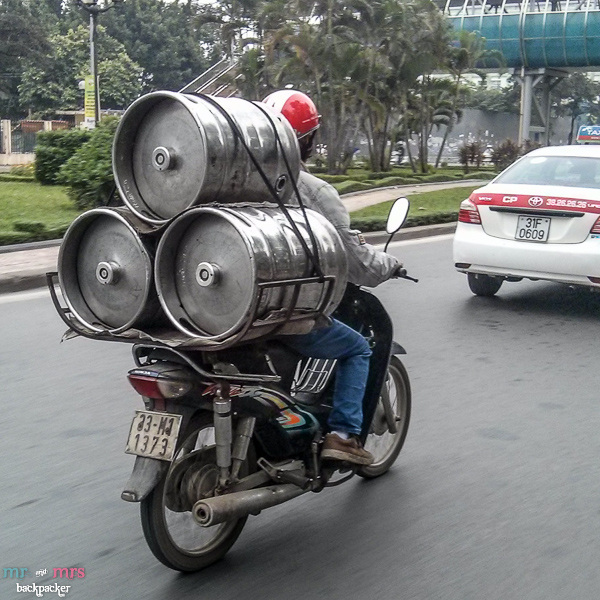 Những hình ảnh về xe máy ở Việt Nam khiến người nước ngoài kinh ngạc 32