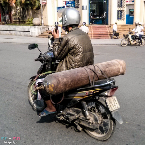 Những hình ảnh về xe máy ở Việt Nam khiến người nước ngoài kinh ngạc 9