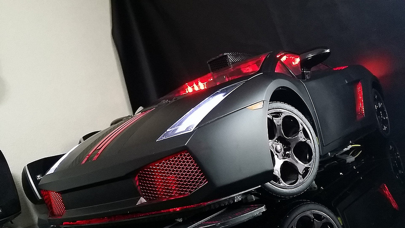 Case máy tính "đội lốt" siêu xe Lamborghini Gallardo cực chất 23