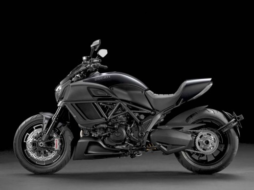 Ducati Diavel 2015 ra mắt với nhiều nâng cấp mới 3