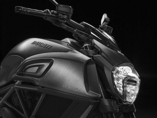Ducati Diavel 2015 ra mắt với nhiều nâng cấp mới 8