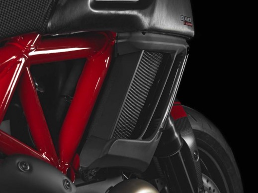 Ducati Diavel 2015 ra mắt với nhiều nâng cấp mới 13