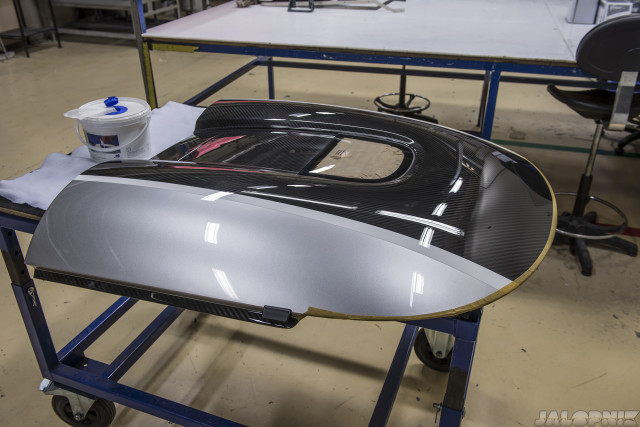 Cận cảnh quá trình hoàn thiện siêu xe Koenigsegg One:1 10