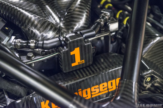 Cận cảnh quá trình hoàn thiện siêu xe Koenigsegg One:1 14