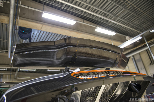 Cận cảnh quá trình hoàn thiện siêu xe Koenigsegg One:1 15
