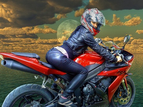 Những lý do khiến phụ nữ nên yêu một biker 2