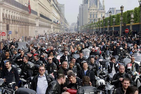 Hàng chục nghìn biker Pháp biểu tình chống luật về tốc độ 1