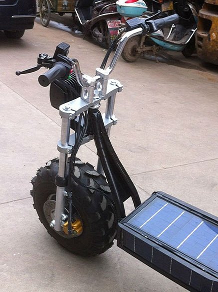 Daymak Beast - Scooter năng lượng mặt trời có khả năng off-road 12
