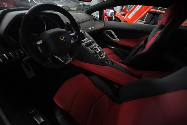 Nội thất siêu xe Lamborghini Aventador
