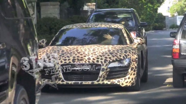 Chiếc Audi R8 màu da báo của Justin Bieber.