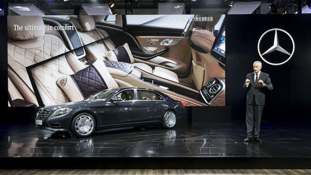 Hãng Mercedes-Benz giới thiệu xe mới tại triển lãm Quảng Châu 2014 cho thấy tầm quan trọng của thị trường Trung Quốc.