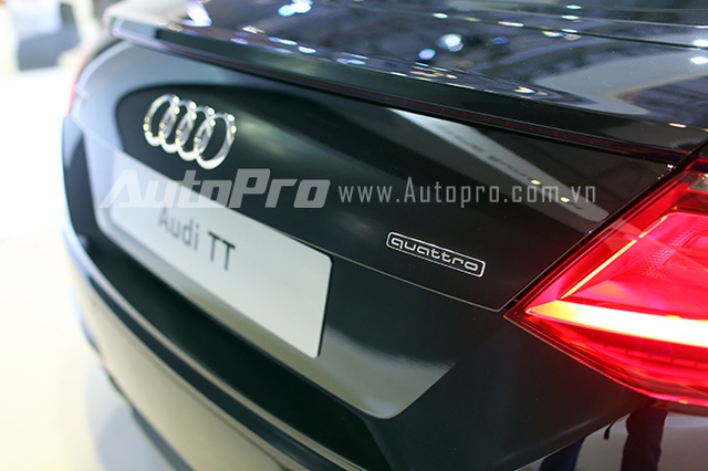 Hệ thống dẫn động quattro® được đưa vào Audi TT mới.