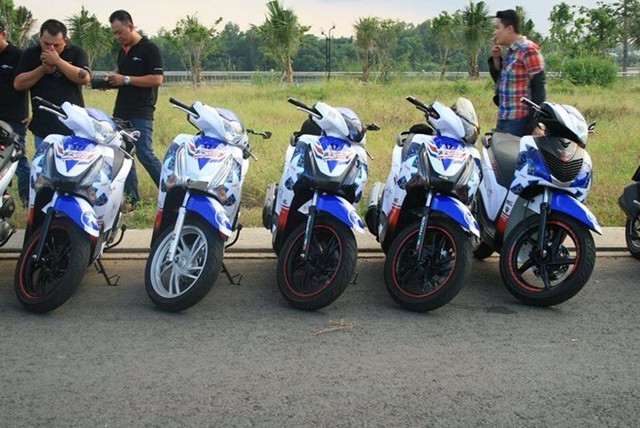 Trước nhóm BT-PN-GV, hội Sài Gòn SH Club còn có một nhóm với những chiếc SH độ màu xanh lá đặc trưng của mô tô Kawasaki.
