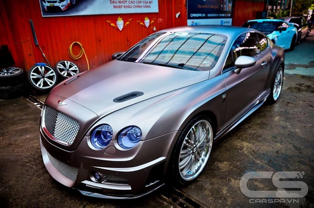 Bentley Continental GT độ ấn tượng của thợ Việt.