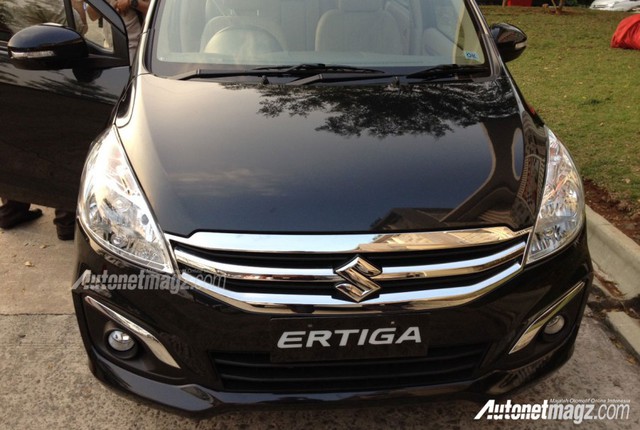 Suzuki Ertiga 2015 lộ diện đầy đủ cạnh tranh với Toyota Innova