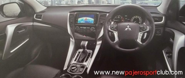 Hình ảnh nội thất rò rỉ của Mitsubishi Pajero Sport 2016.