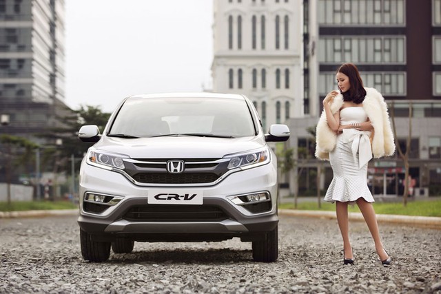 Ngoại thất được tinh chỉnh, mang lại hình ảnh thể thao và hiện đại hơn cho Honda CR-V.