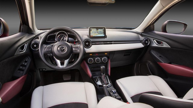  Mazda CX-3 2016: interior cómodo, precio 