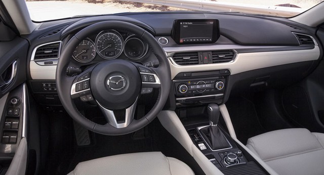 Mazda6 Grand Touring 2015 (33.395 USD)