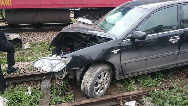 Chiếc Toyota Camry tại hiện trường vụ tai nạn