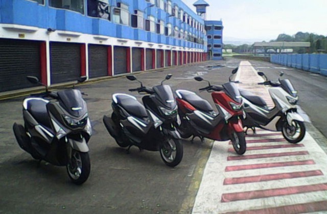 Yamaha NMax chính thức ra mắt trên đường đua Sentul ở Indonesia.