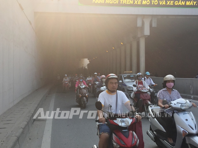 Khu vực hầm đường bộ Kim Liên luôn xảy ra lỗi người điều khiển phương tiện giao thông không sử dụng đèn chiếu gần khi đi qua hầm đường bộ.