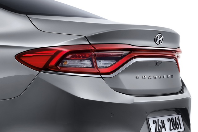 
Đuôi xe của Hyundai Azera thế hệ mới
