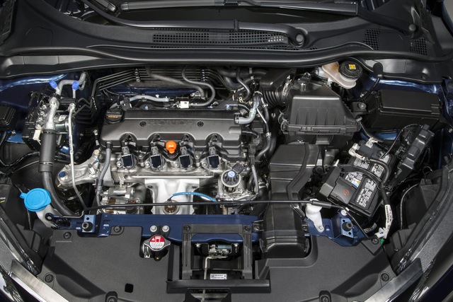 
Toàn bộ dòng Honda HR-V 2017 tại Mỹ vẫn dùng động cơ xăng 4 xy-lanh, dung tích 1,8 lít, sản sinh công suất tối đa 141 mã lực và mô-men xoắn cực đại 172 Nm như cũ.
