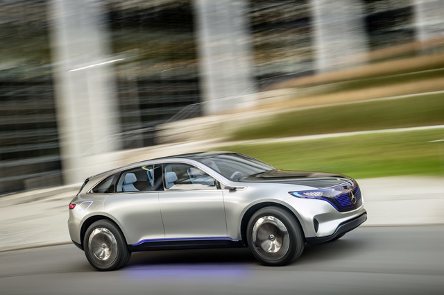 
Theo hãng Mercedes-Benz, cái tên EQ được viết tắt từ cụm electric intelligence. Mục đích ra đời của nhãn hiệu con này là biến xe thể thao chạy điện thành dòng sản phẩm chủ đạo trong gia đình Mercedes-Benz.
