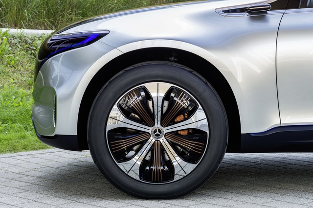 
Theo hãng Mercedes-Benz, Generation EQ là mẫu xe sắp lên dây chuyền sản xuất thương mại. Điều này có nghĩa là Mercedes-Benz Generation EQ sẽ sớm xuất hiện trên thị trường trong tương lai gần.
